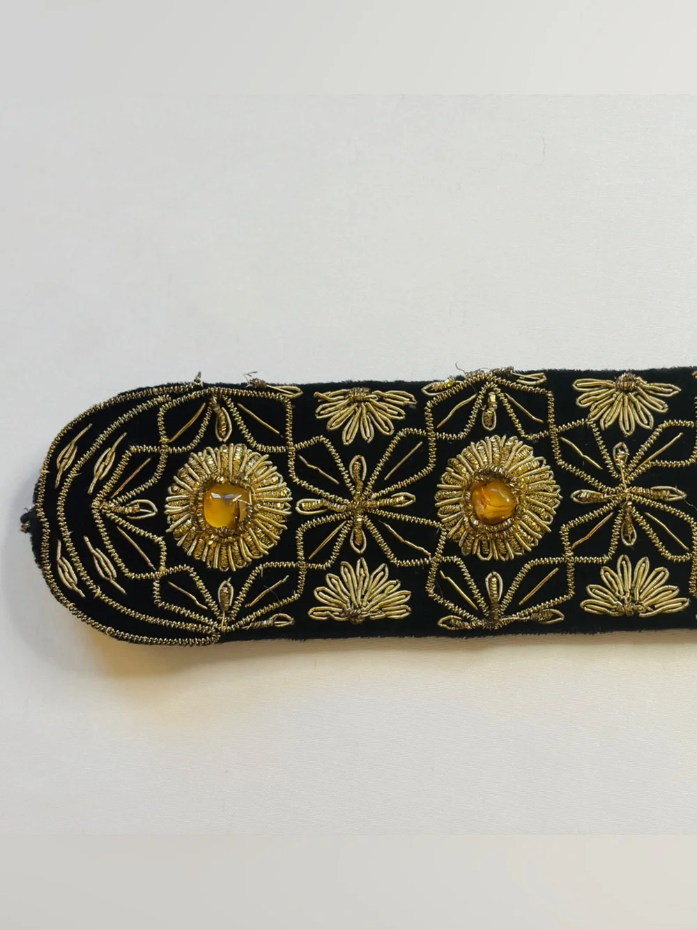 Rare VTG 70s Velvet Zardozi Cinch Belt ✨ Agate Stones & Gold Embroidery